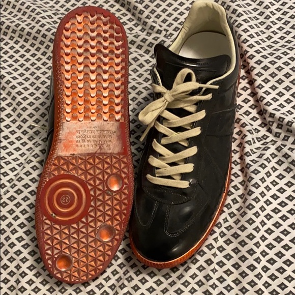 Sneakers - Picture 4 of 5